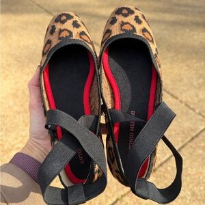 ANTONIO MELANI Washable Leopard Print Flats size 6